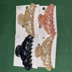 Time and Tru 4-Pieces Sz XL Hair Claw Clips,women’s Colors IVORY,PINK,BLACK NWT