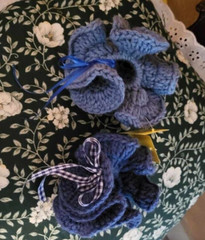 HAIR SCRUNCHIES LOT 2 BLUE HAND-CROCHETED WITH BOWS ATTACHED NEW
