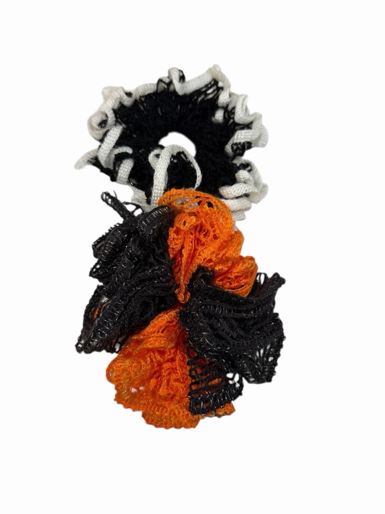 NEW hand made crocheted hair tie scrunchies LOT OF 2 ORANGE BLACK HALLOWEEN