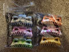 Lot Of Random 6 – 5″Claw Clips All 6 Are Heart Design. Colors May Very!