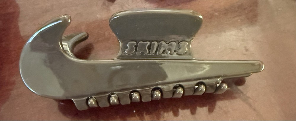 New Skims x Nike In Store Exclusive Hair Clip In Dark Brown Mocha Sold Out Rare