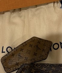 NIB Authentic Louis Vuitton Backstage Mini Hair Clip Reverse Monogram Italy