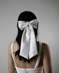 Oversized Satin Bow Bridal Bow Wedding Hair Bow Long Tail Bow Women’s Hair Bow