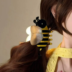 Fashion Little Bee Shark Clip Quality Acetate Kawaii Animal Shark Claw Girls Car