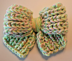 BIG BOW HAND KNITTED HAIR CLIP 3″ CLAW CLIP 5″ BOW FOR HAIR PURSE CLOTHES SHOES
