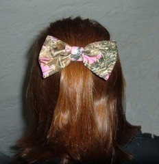 mossy oak break up real tree redneck camo camouflage neon pink hair bow barrette