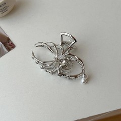 Gothic Spider Shaped Hair Claw Clip for Women Hollow Out Metal Imitation Pearl