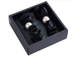 New In Box Blissy’s Pearl & Black 2-Piece Scrunchie Pack 100% Pure Mulberry Silk
