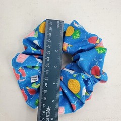 Handmade Women’s Scrunchies size XL Blue Cotton Summer Cocktail Drinks Print New