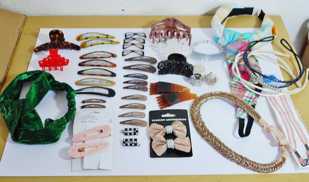 47 pcs Pack Women Hair Clips / Combs / Barrettes / Head Bands (cm7)