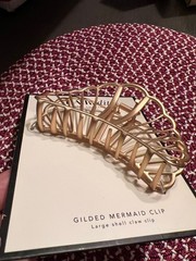 The HAIR edit Curated collection Gilded Mermaid Large Shell Claw Clip – Gold