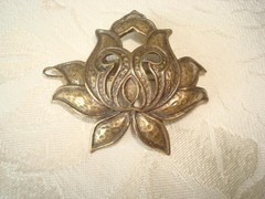 Lucky Brand Brass Color Flower Barrette 2 x 2 In. KJ