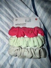 Lululemon uplifting scrunchies new never used