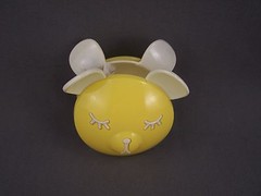 Yellow sleepy Teddy Bear Face plastic barrette hair clip claw clamp kawaii cute