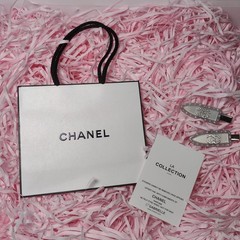 Light Gray Hair Clip with Rhinestones GWP VIP Gift Chanel Beauté