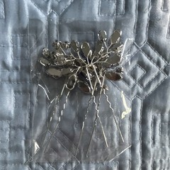 Silver Tone Floral Flower Hair Comb Pin Blue & Clear Rhinestones Wedding