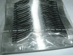 2 Women Magic Stretch Double Side Combs Clips Bun Maker