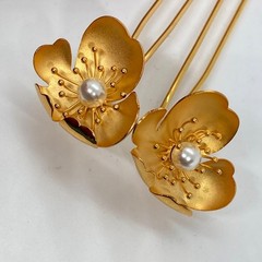 Kanzashi Kimono Japanese 01 Metalwork Plum Blossom Core Pearl Hairpin
