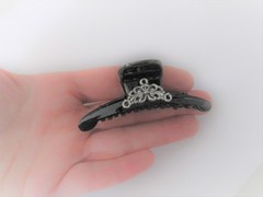 Black and silver metal design hair claw clip for fine, thin hair