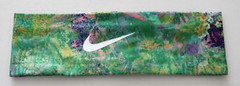 Nike Printed Fury Headband 3.0 Adult OSFM Green Strike/Rush Fuchsia/White