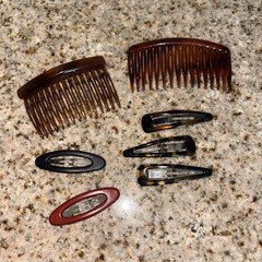 1 Charles J. Wahba hair comb plus Barrette Snap Hair Clips Animal Print Lot 4182