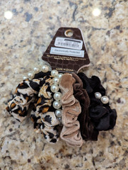 Thalia Sodi 8 piece Hair Accessories Scrunchies Pearls Brown Leopard Print