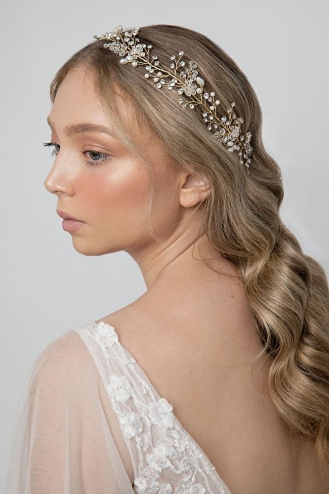 NIB Ulyana Aster Hair Couture Jewelry Hairpiece Baby’s Breath Bride Wedding Gold