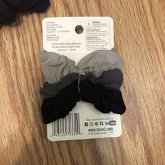 Lot Of 5 Scunci Products Includes 8 Ponytailers & 1 Head wrap Assorted Colors